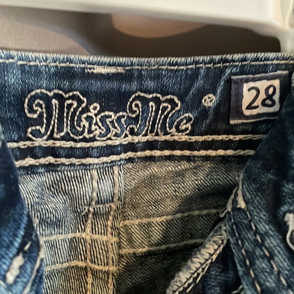 Jeans - Picture 2 of 6